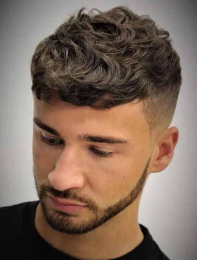 Cortes de cabelo ondulado masculino: 38 inspirações, dicas e cuidados 23 cortes de cabelo ondulado masculino