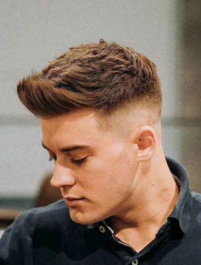 Corte de cabelo masculino com topete: 38 inspirações + dicas 21 corte de cabelo masculino com topete 3