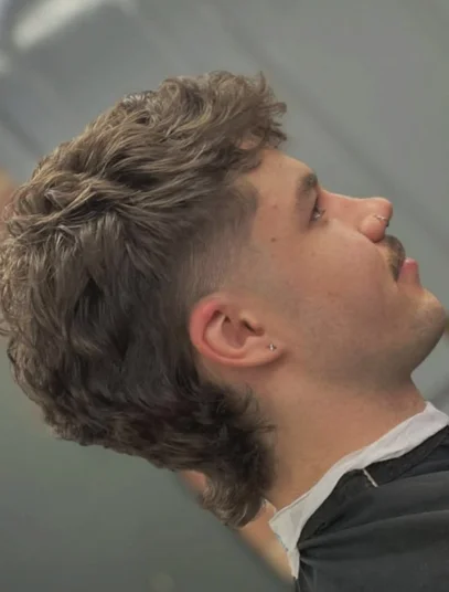 Corte de cabelo mullet masculino: 41 inspirações, como funciona, como escolher 8 corte de cabelo mullet masculino 28