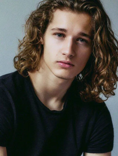 corte de cabelo surfista masculino 22