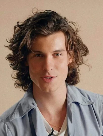 corte de cabelo surfista masculino 23