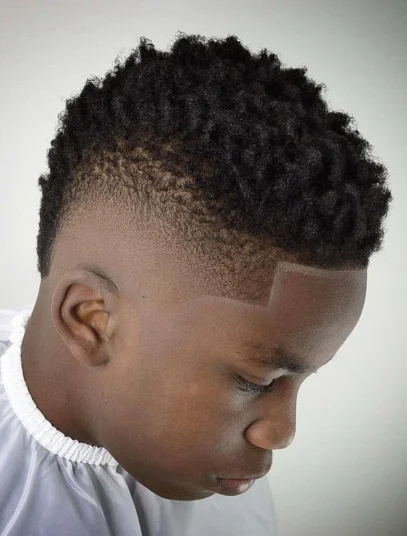 corte de cabelo masculino crespo moicano 27